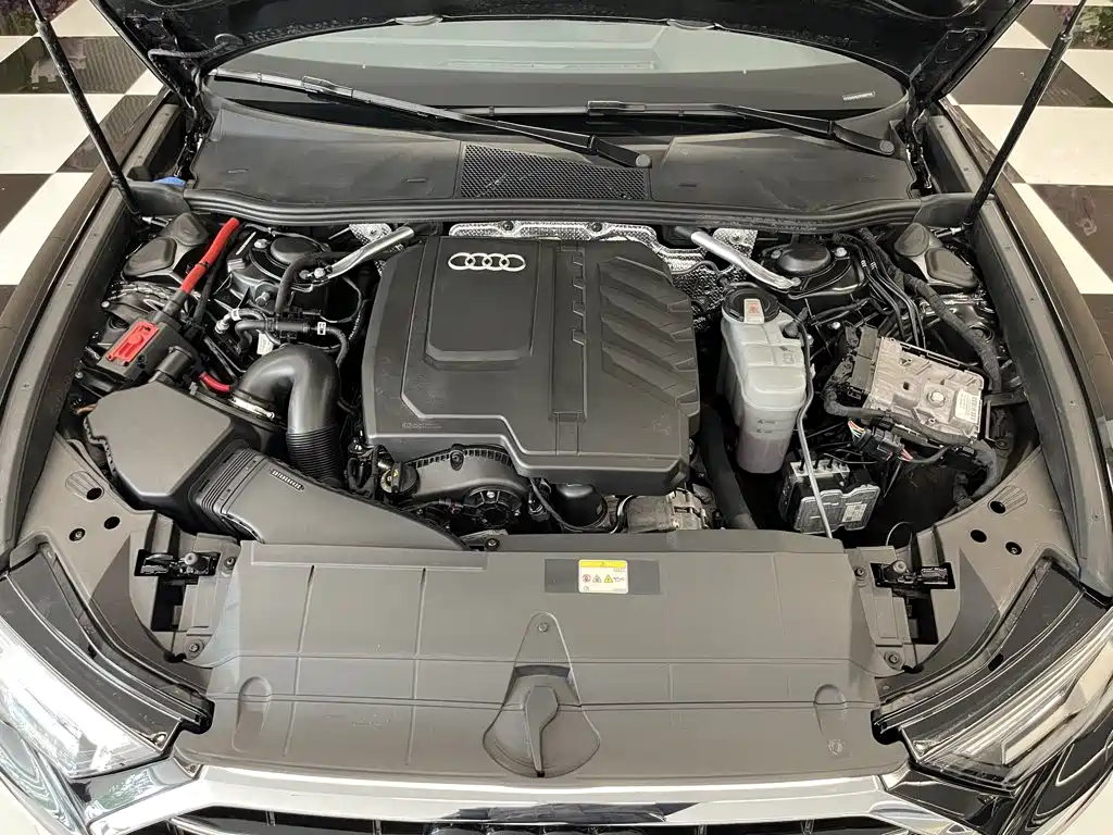 Audi A6L — миниатюра 12
