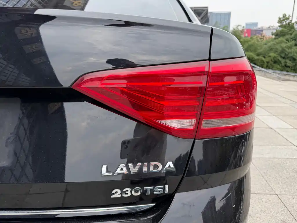 Volkswagen Lavida — миниатюра 11