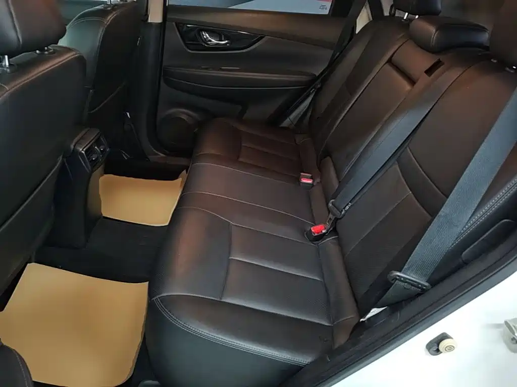 Nissan X-Trail — миниатюра 17
