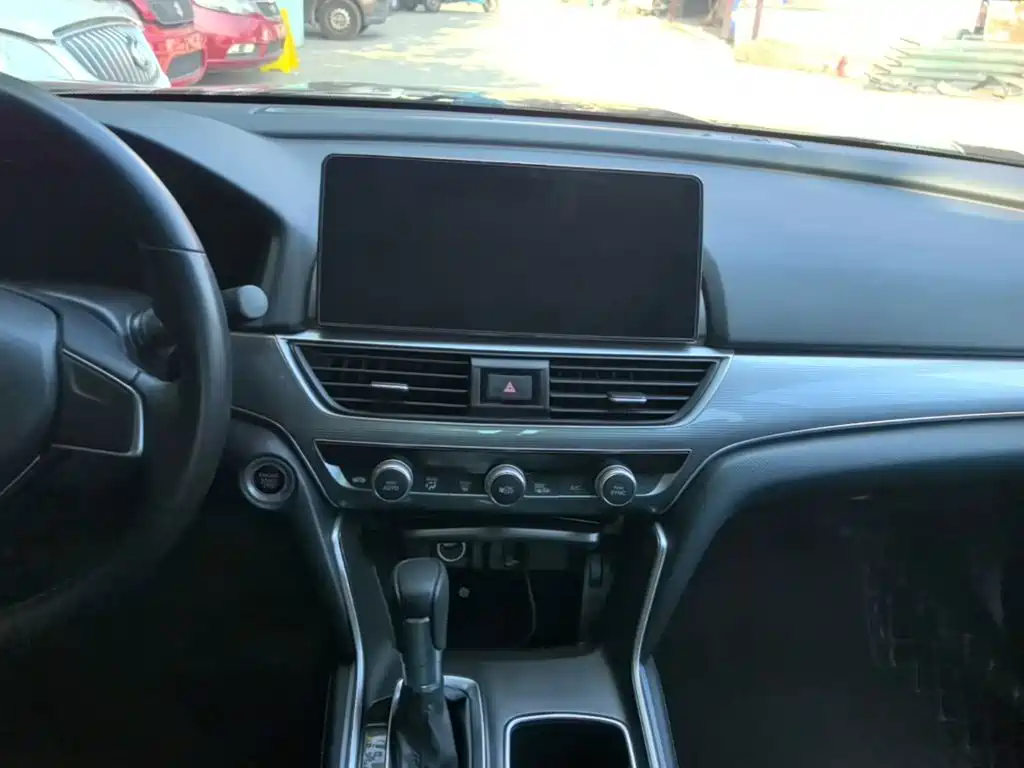 Honda Accord — миниатюра 13