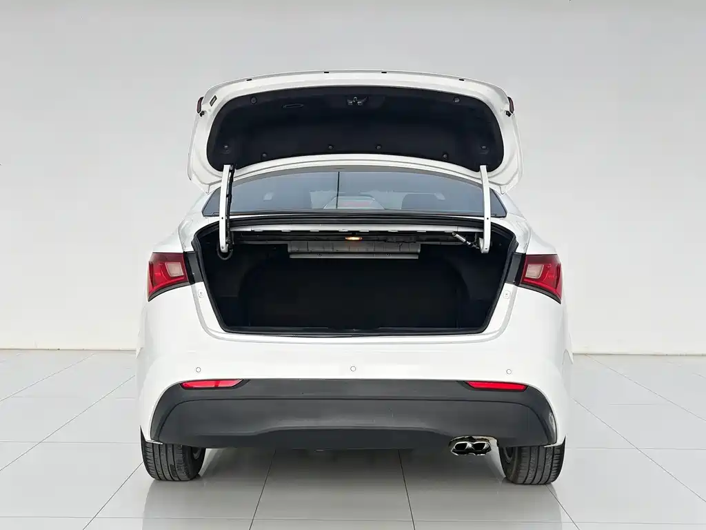 MG MG GT — миниатюра 18