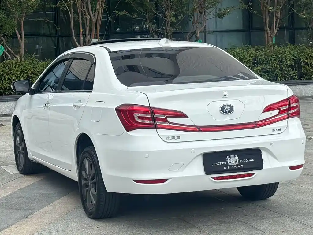 BYD Qin NEV — миниатюра 4