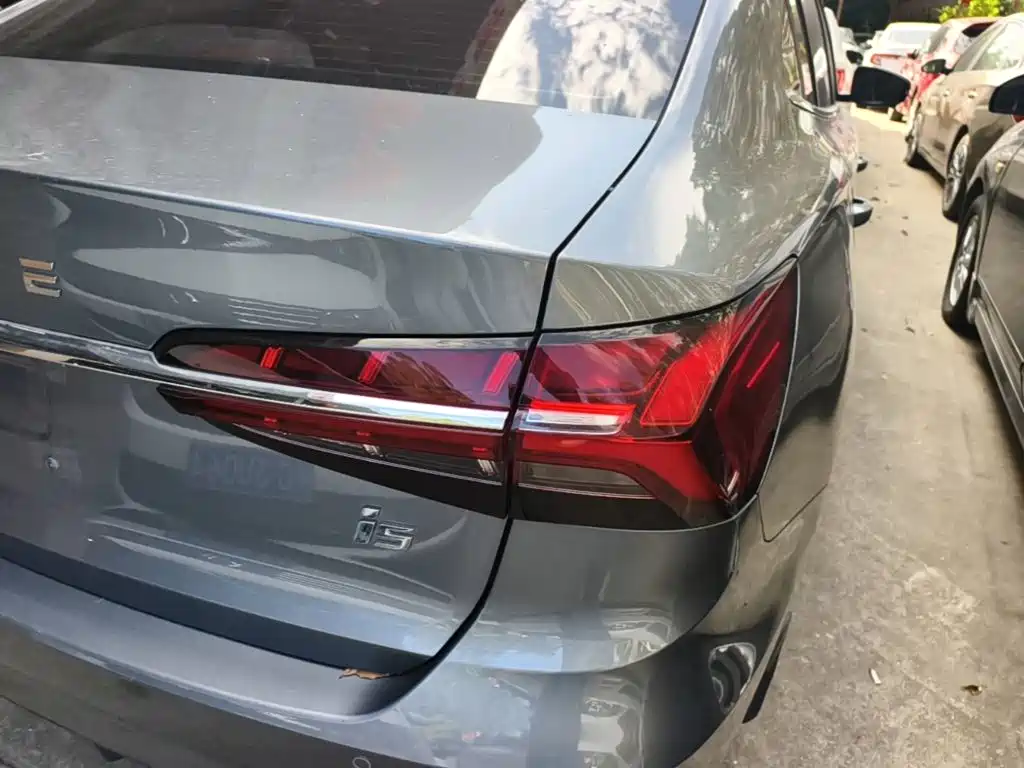 Roewe i5 — миниатюра 8