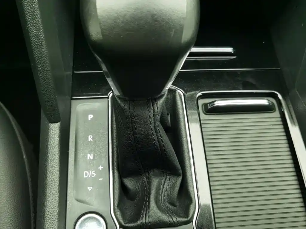 Volkswagen Teramont — миниатюра 13