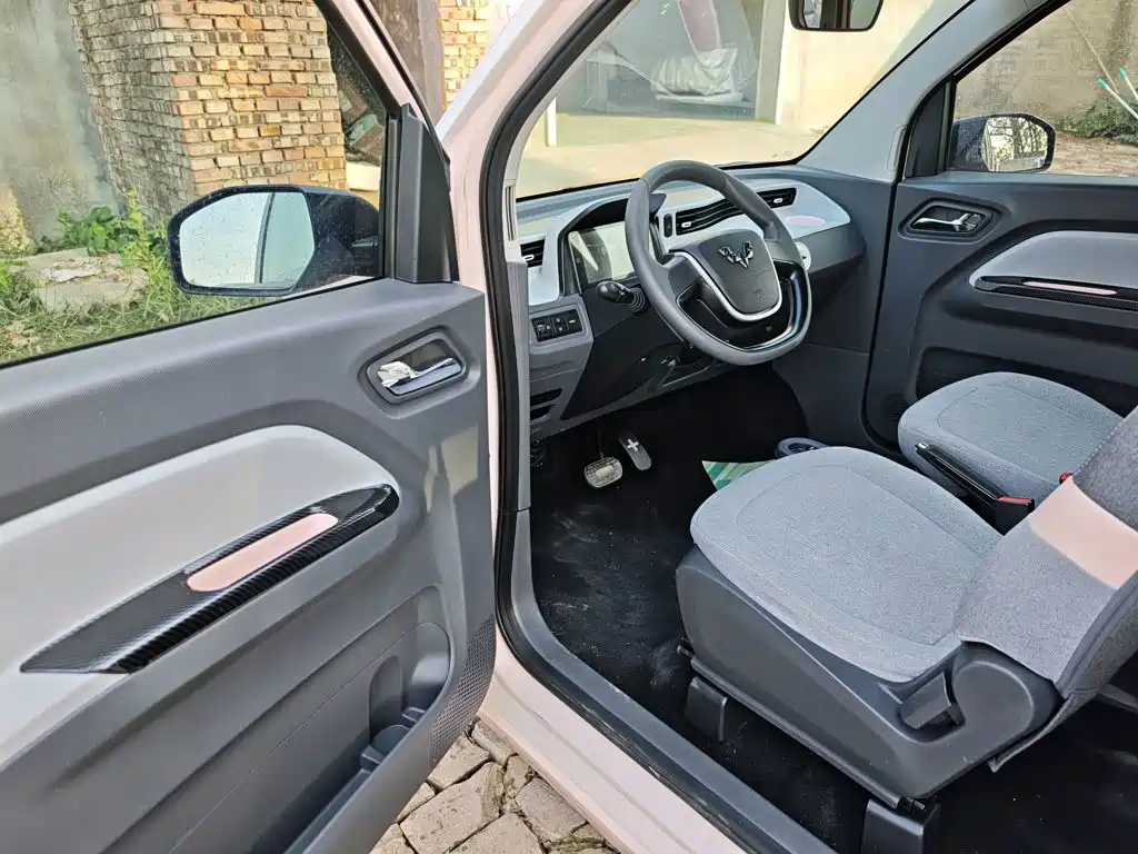 Wuling MINIEV — миниатюра 16