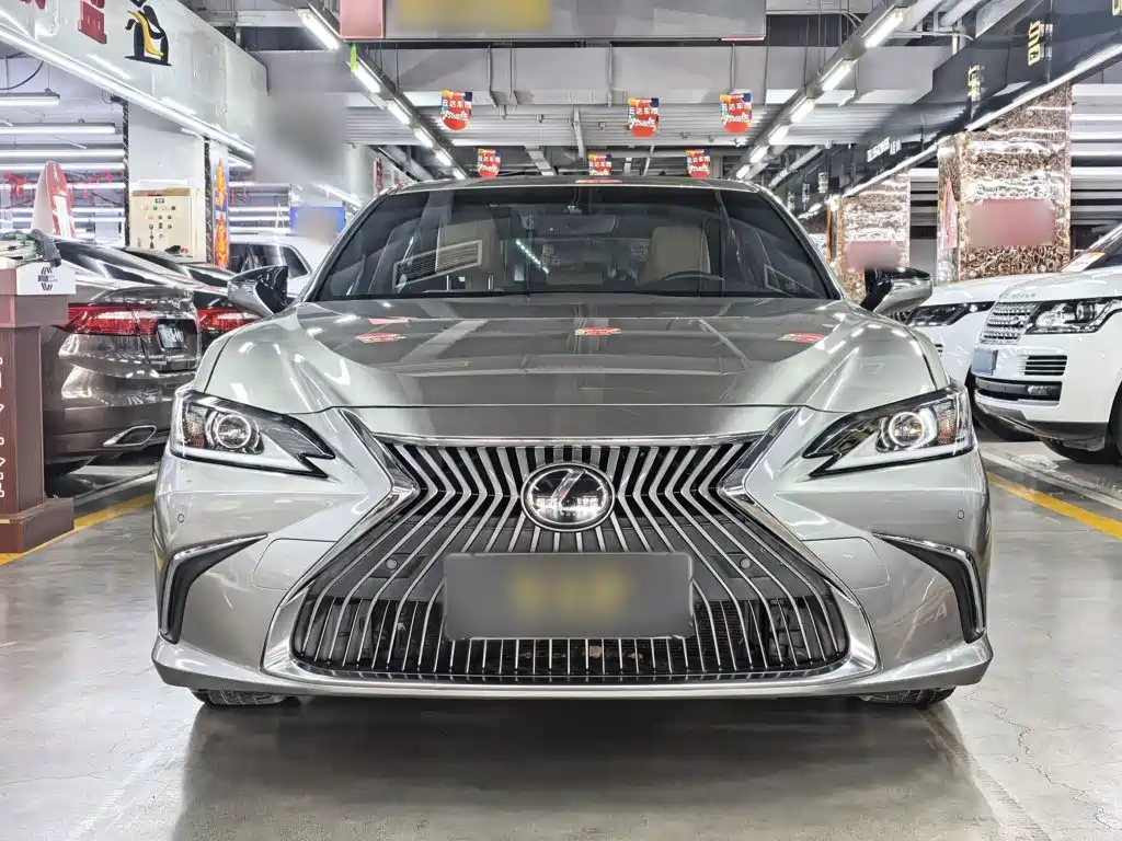 Lexus ES — миниатюра 3