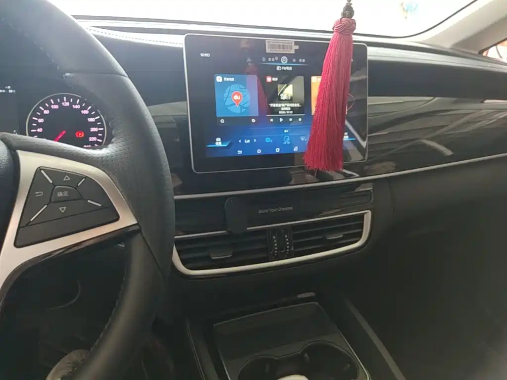 BYD MAX — миниатюра 13