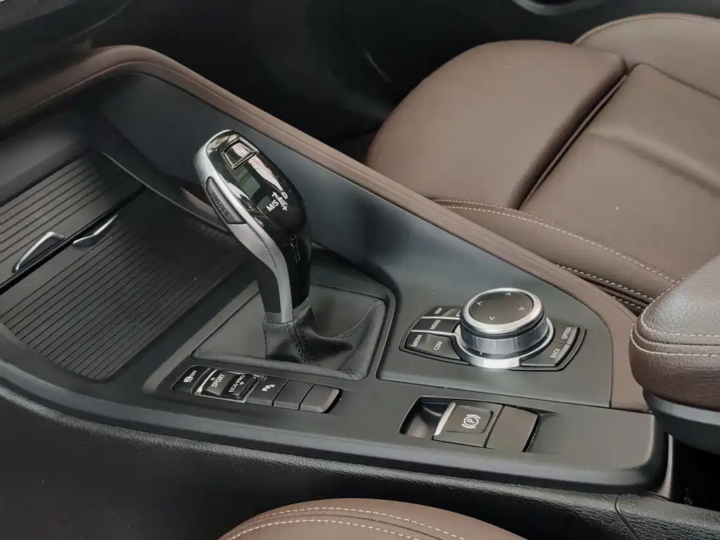 BMW X1 - фото 13