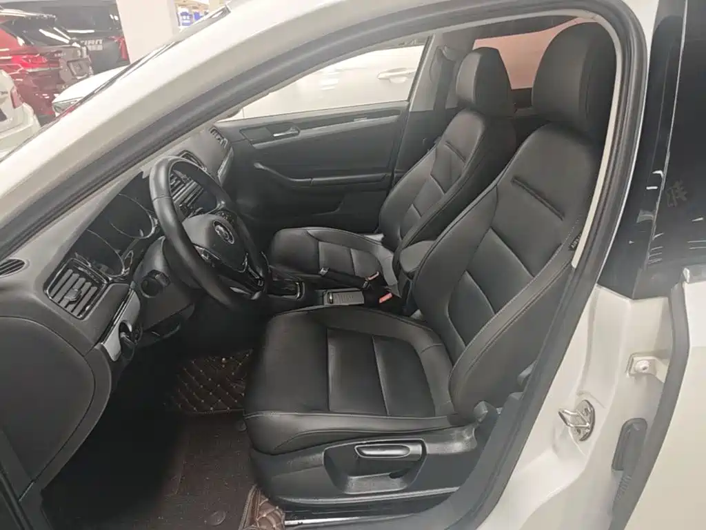 Volkswagen Sagitar — миниатюра 15