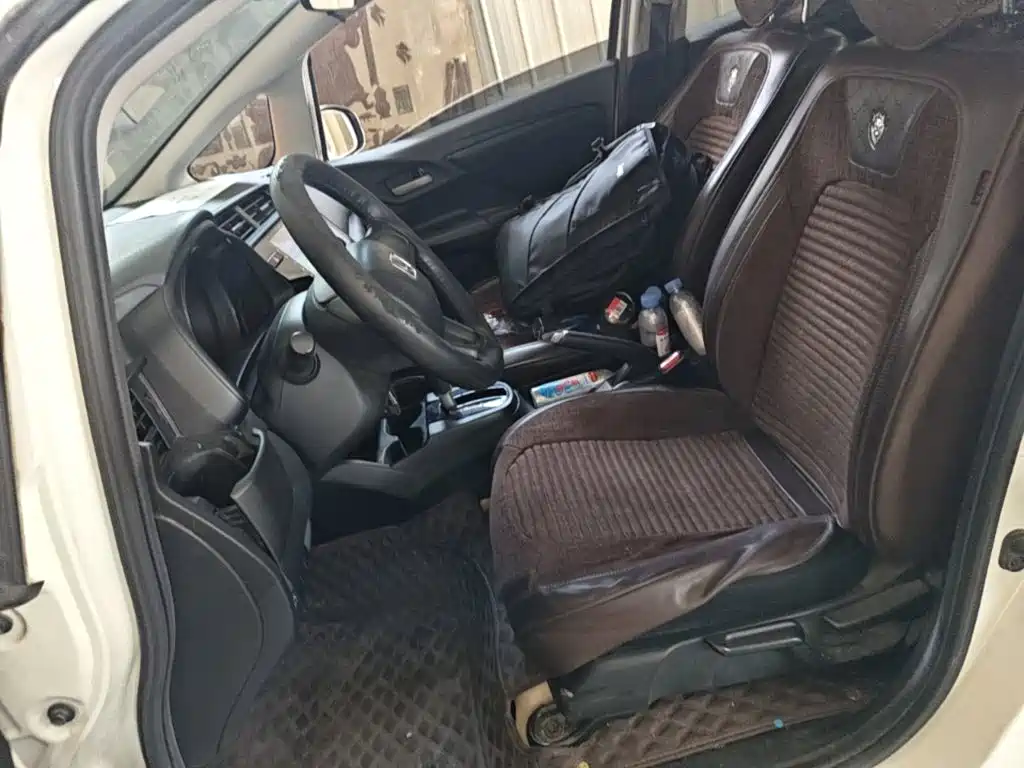Honda Fit — миниатюра 15