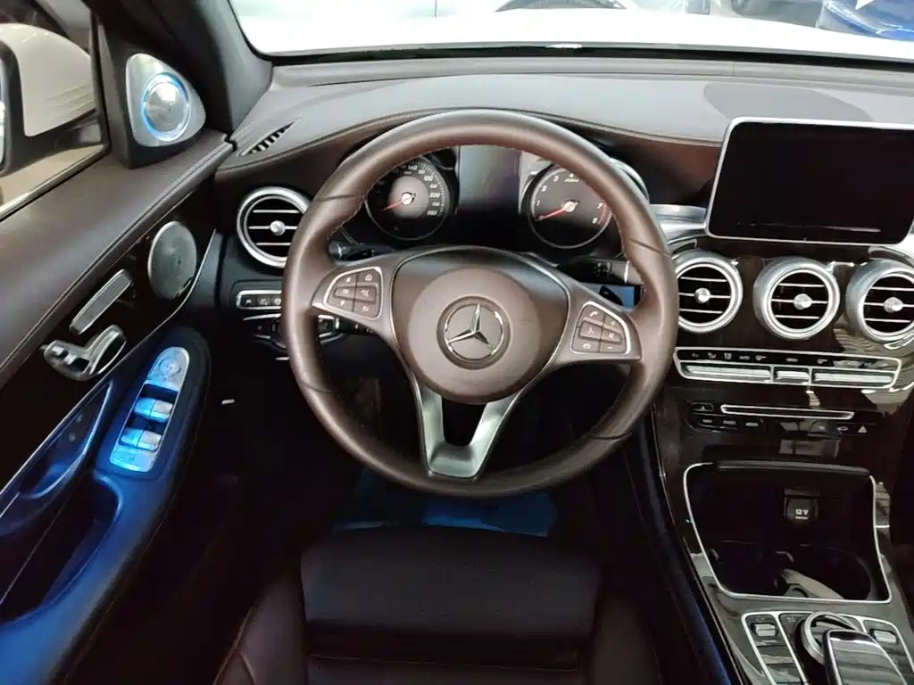 Mercedes-Benz GLC — миниатюра 11
