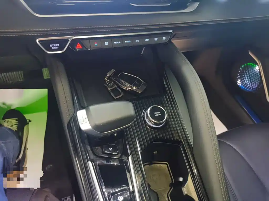 Geely Xingyue L — миниатюра 14