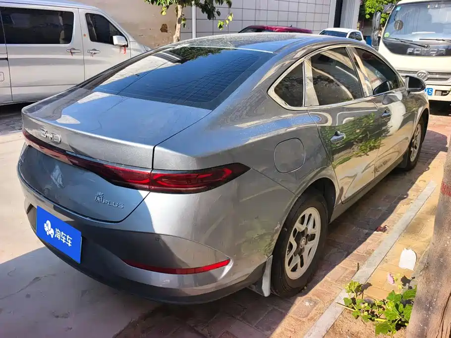 BYD Qin Plus PLUS 2025 DM-i Smart Drive 128KM