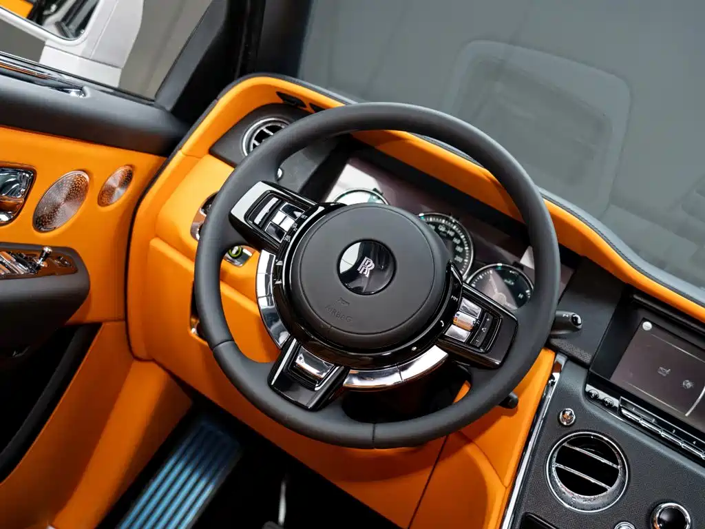 Rolls-Royce Cullinan — миниатюра 22
