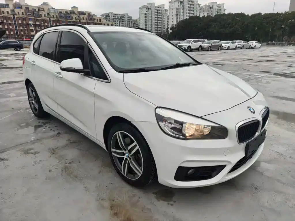 BMW 2 SERIES STATION WAGON