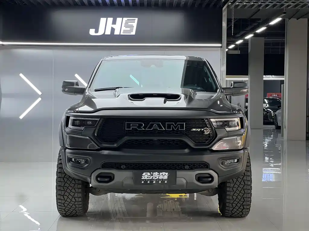 Ram Trucks 2022 6.2T