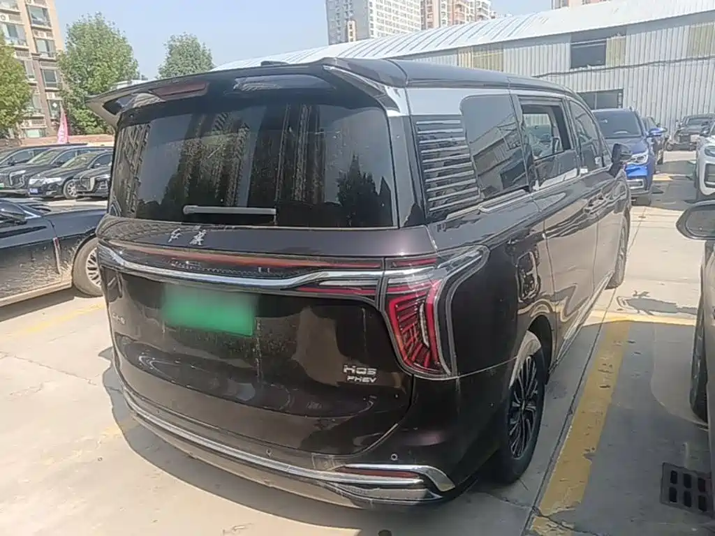 Hongqi Hongqi HQ9 PHEV — миниатюра 7