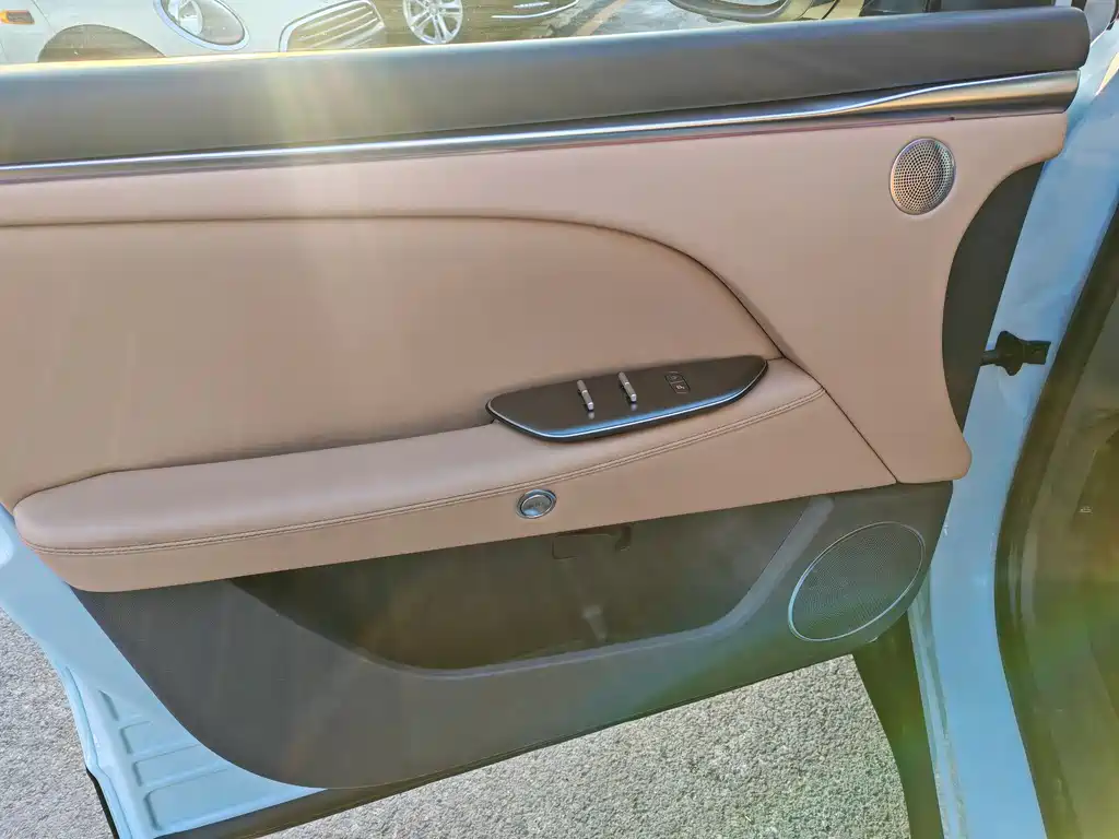 ARCFOX EXTREME FOX POLAR FOX ALPHA T5