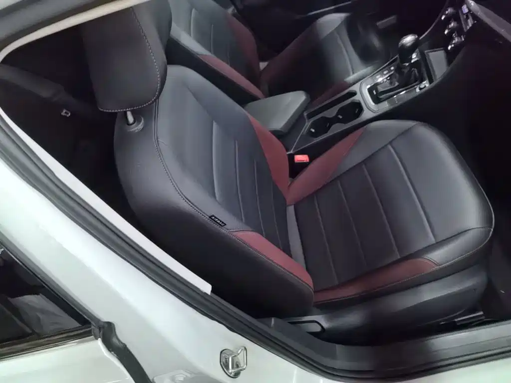 Volkswagen Bora — миниатюра 25