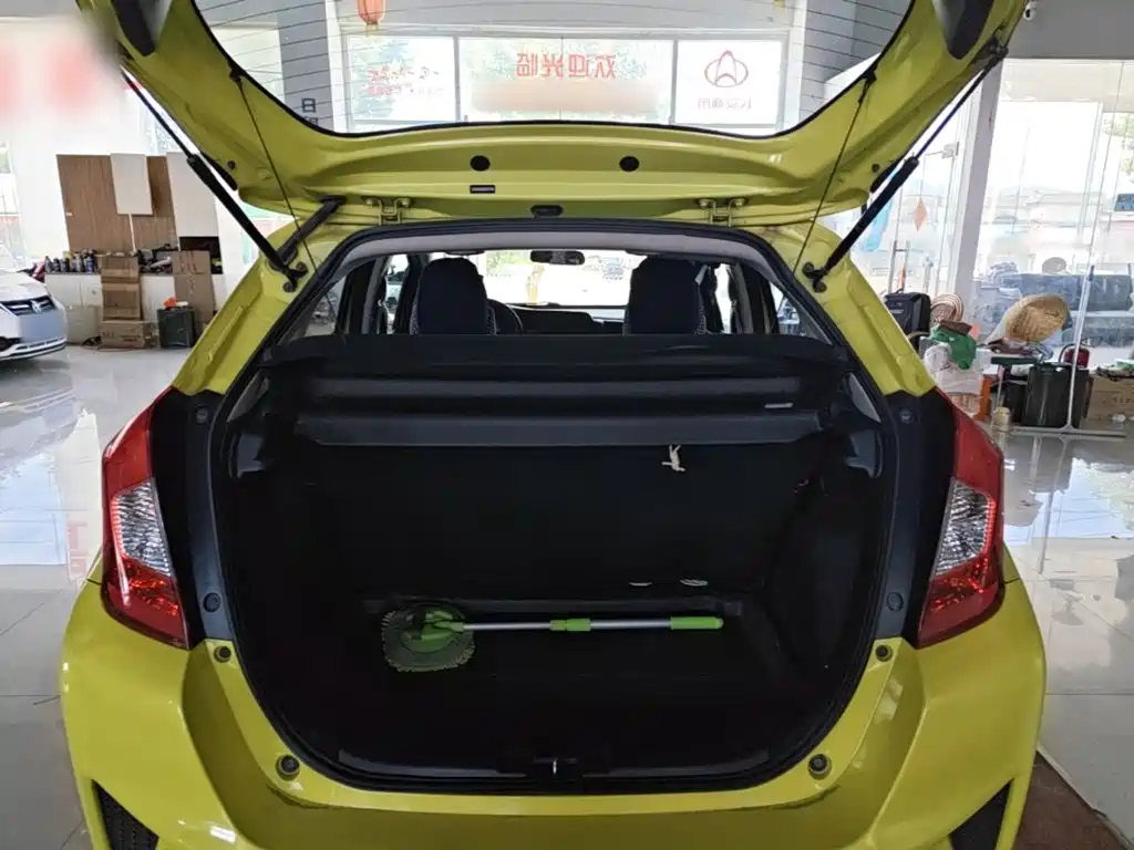 Honda Fit — миниатюра 19