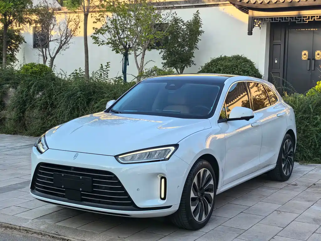 AITO Wenjie AITO M5