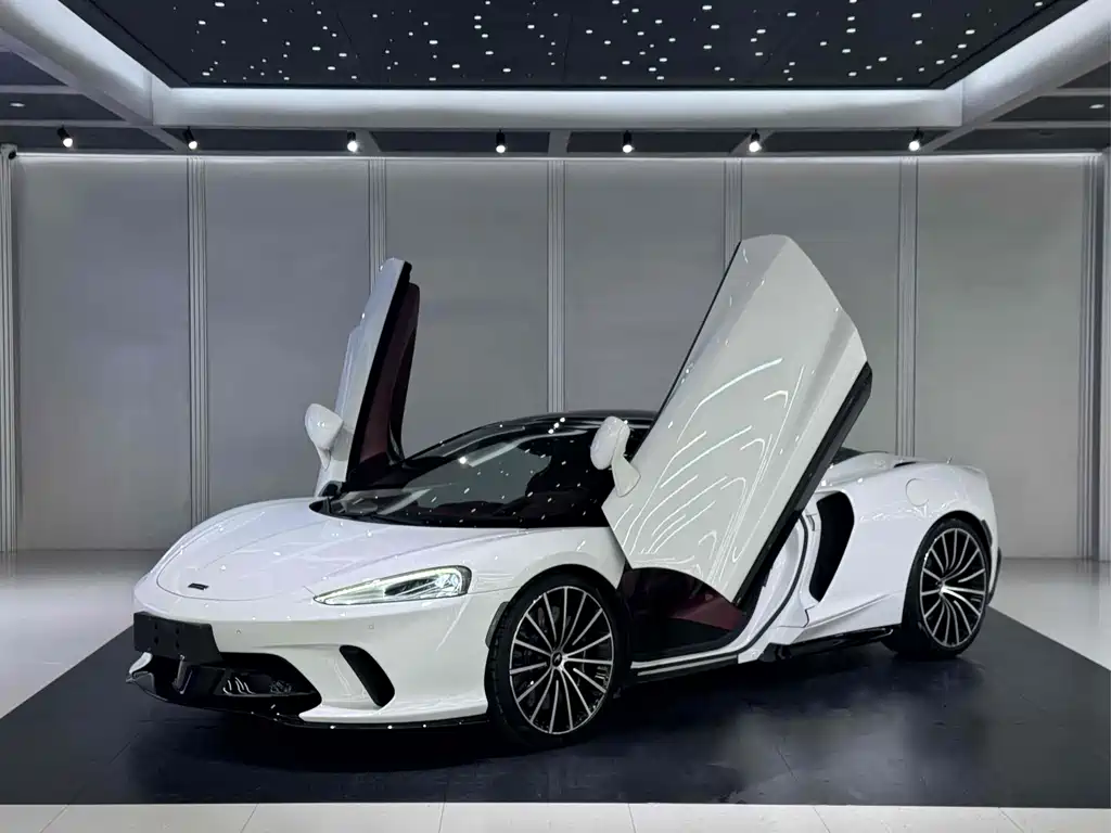 McLaren GT 2023