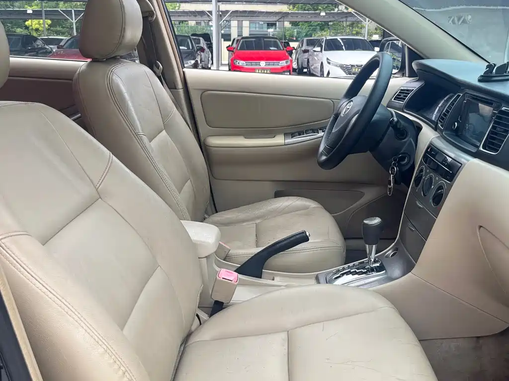 Toyota Corolla 2013 1.6L AT Luxury