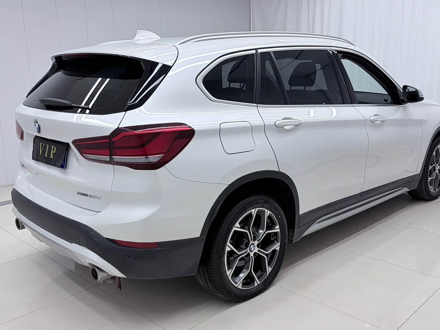 BMW X1 1.5 л 2022 г. Белый, пробег 50000 км