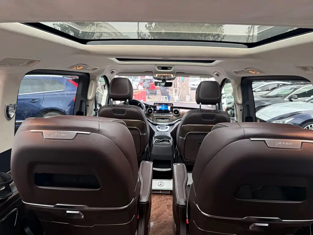Mercedes-Benz V-Class — миниатюра 14