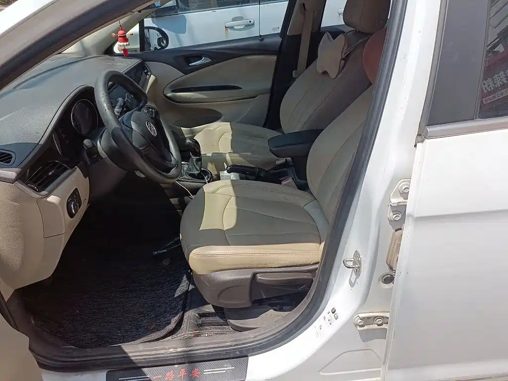 Buick Verano — миниатюра 8