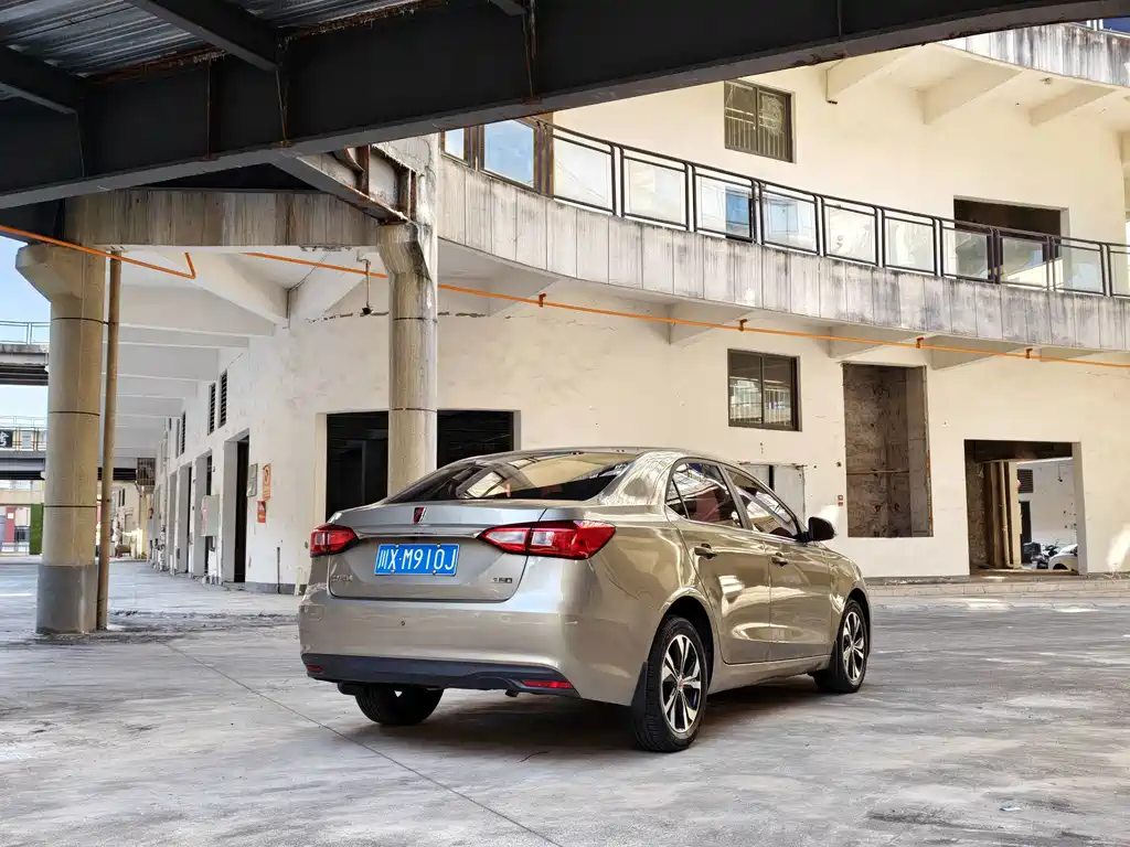 Roewe 360 — миниатюра 6