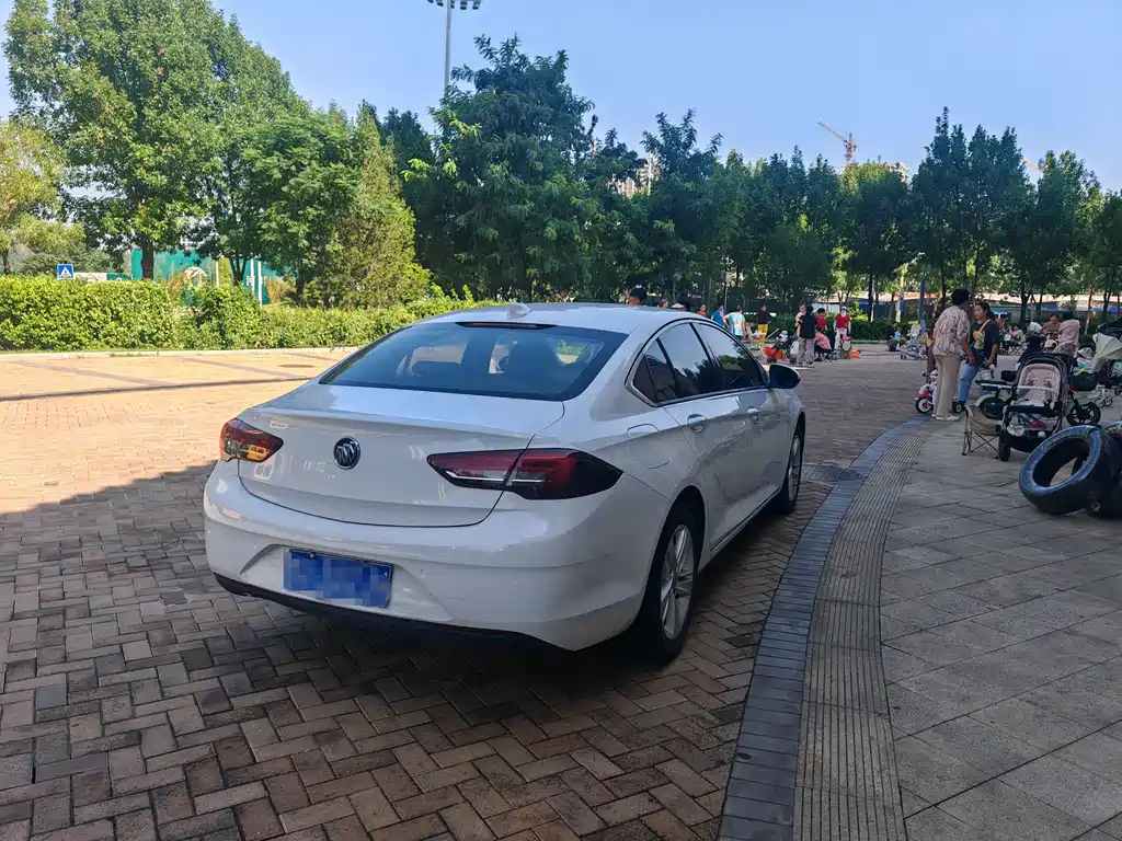 Buick Regal — миниатюра 15