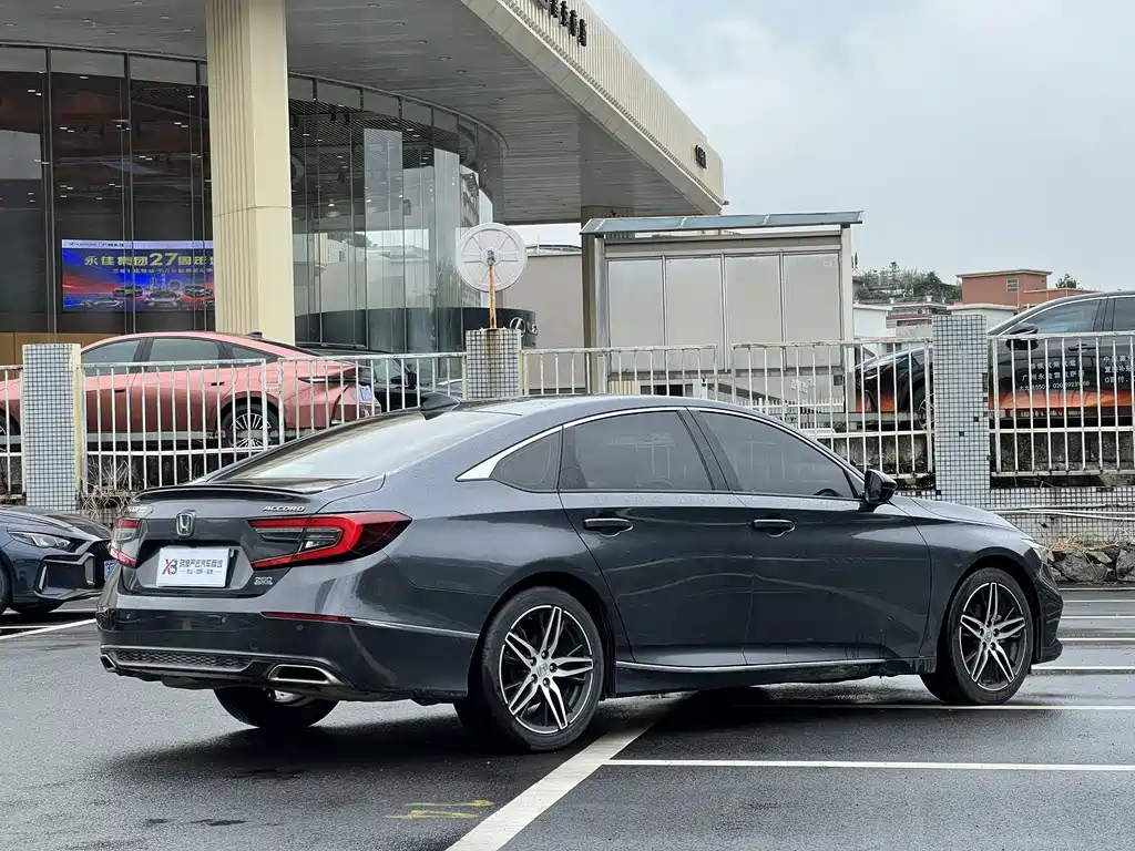 Honda Accord — миниатюра 6