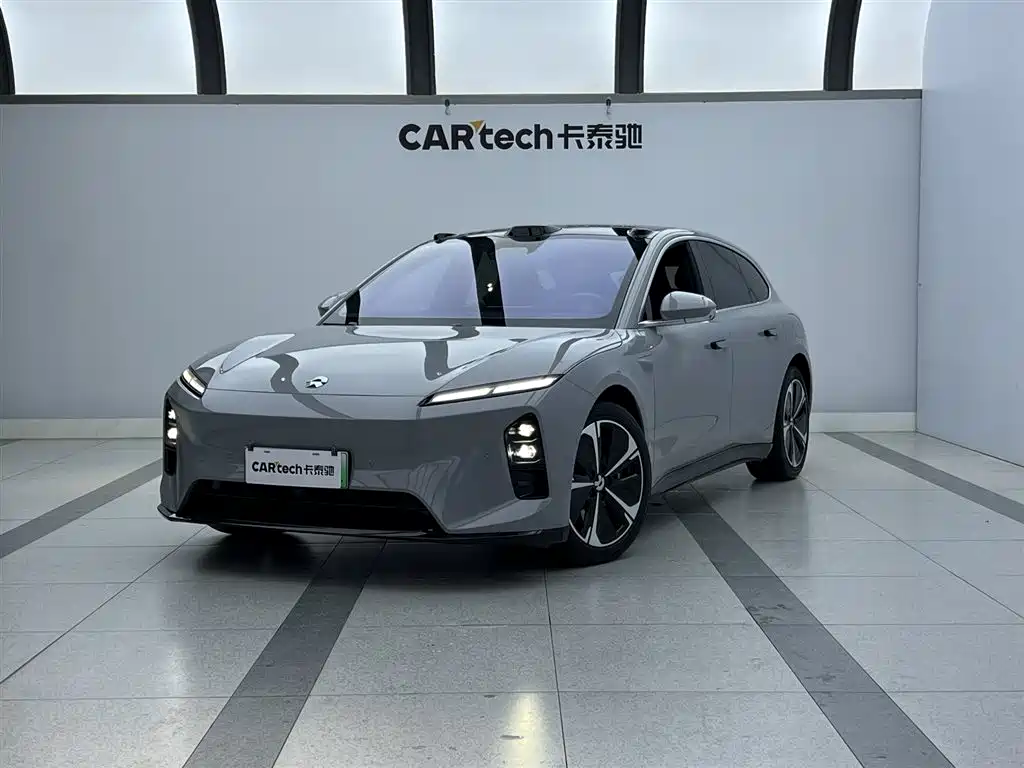 NIO ET5