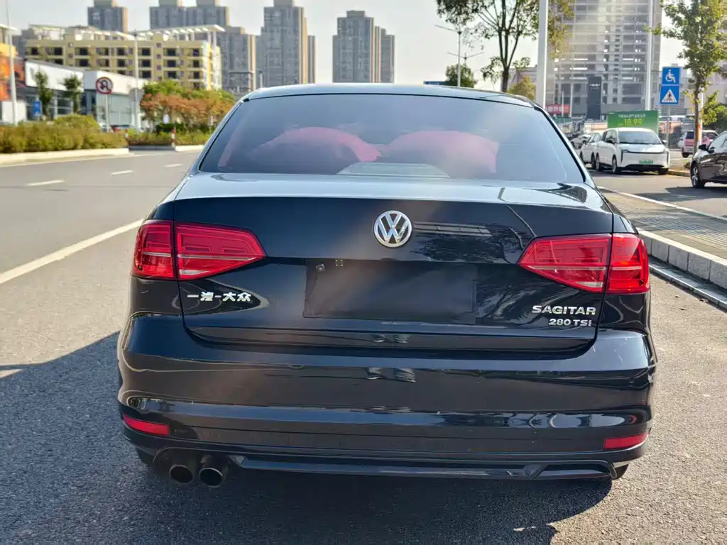Volkswagen Sagitar — миниатюра 5