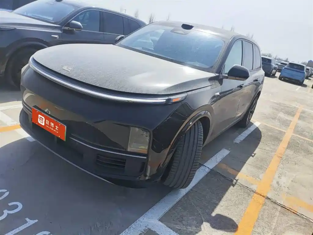 Li Auto Li L9 2025