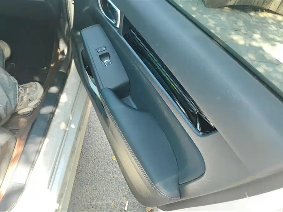 Honda Civic 2022 240TURBO CVT