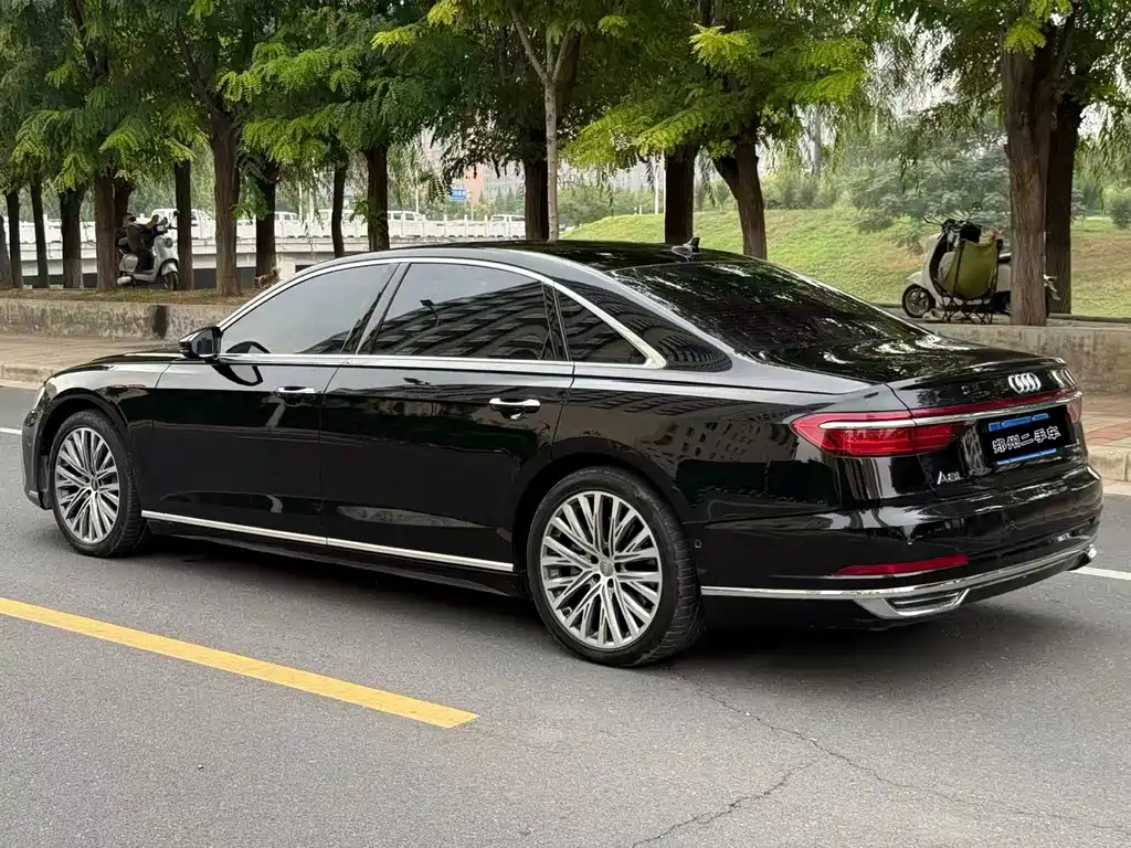 Audi A8 — миниатюра 9