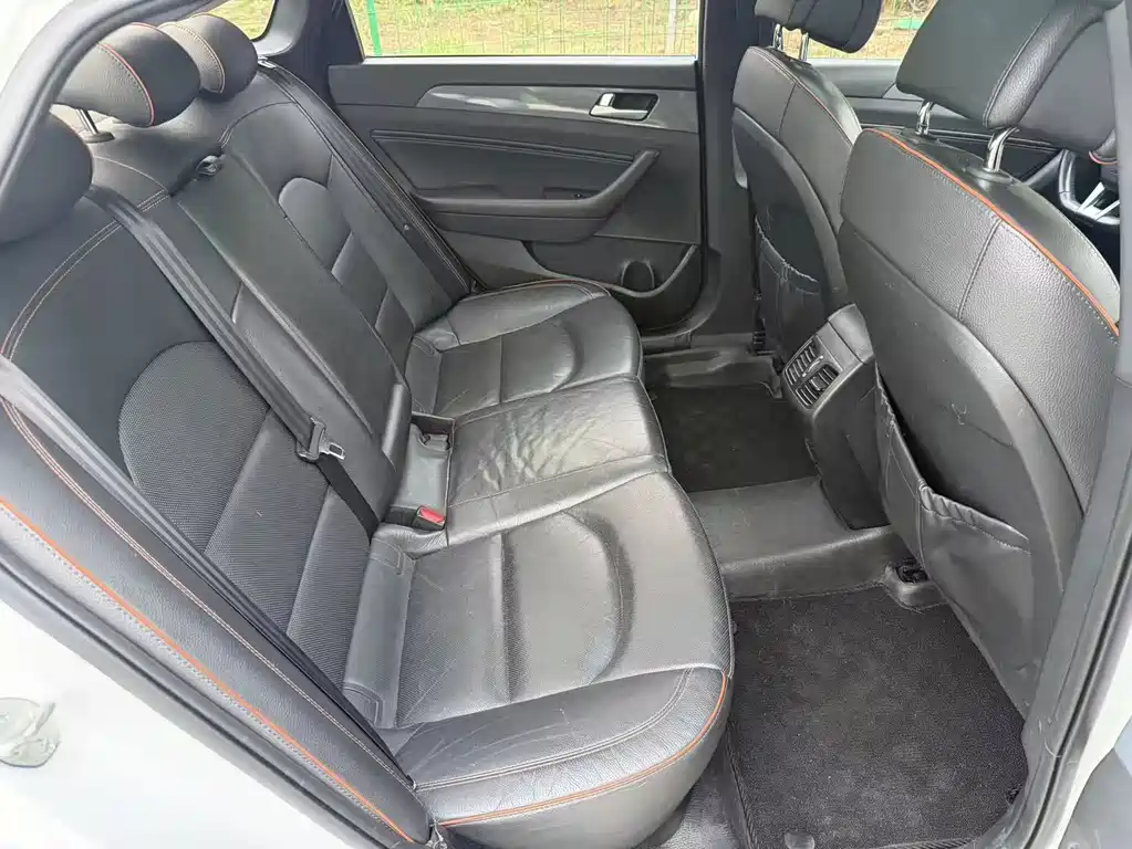Hyundai Sonata — миниатюра 7