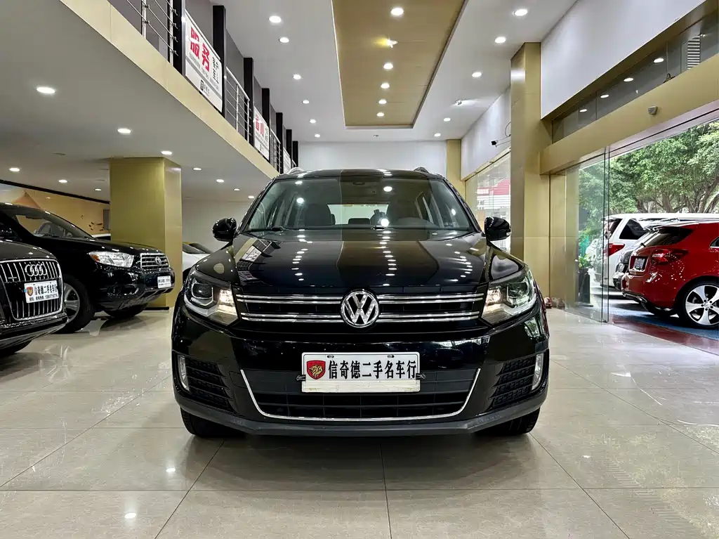 Volkswagen Tiguan 2016 300TSI AT Luxury