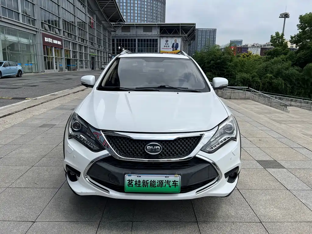 BYD Tang New Energy — миниатюра 3