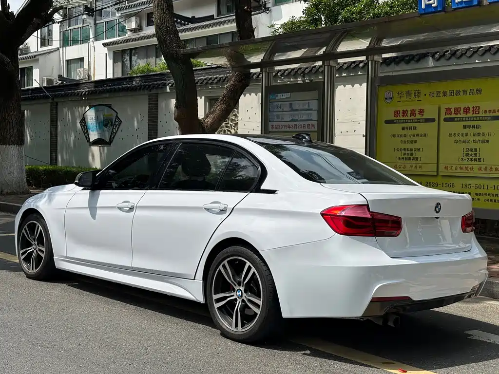 BMW 3 Series — миниатюра 8
