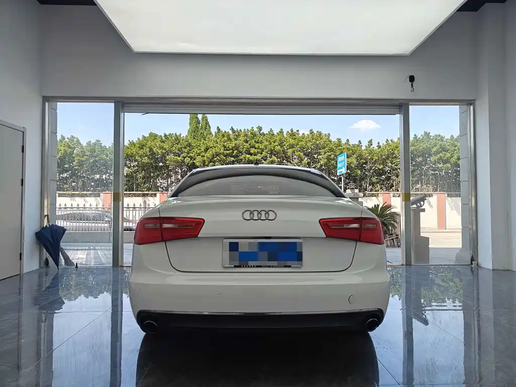 Audi A6L — миниатюра 5