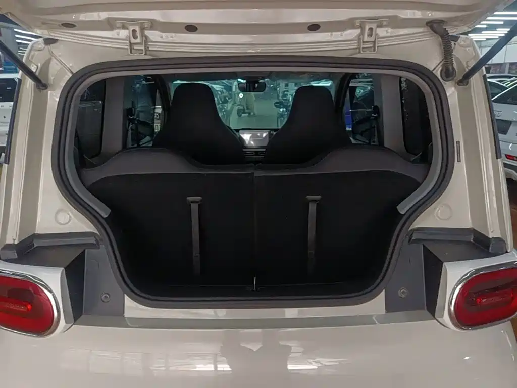 Wuling MINIEV — миниатюра 19