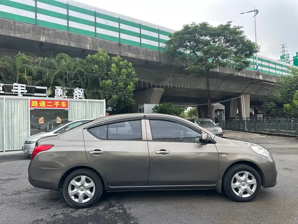 Nissan Sunny 2011 1.5XE CVT Comfort