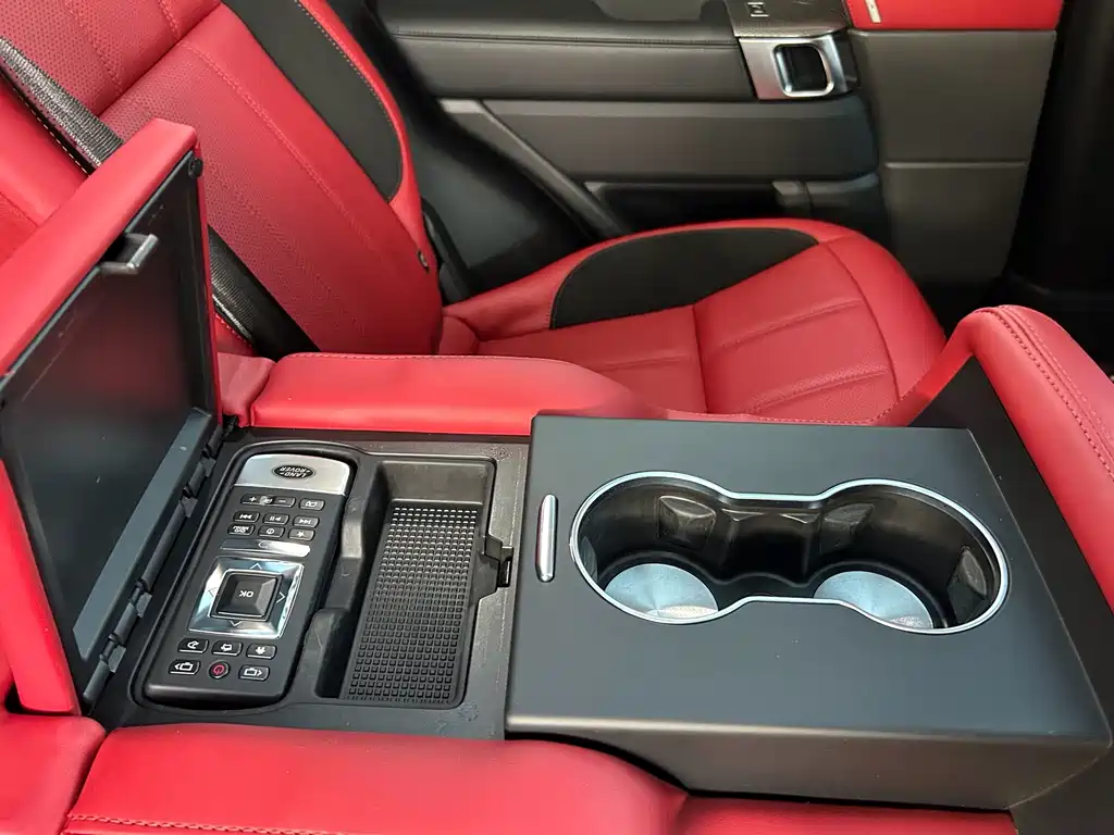 Land Rover Sport — миниатюра 12