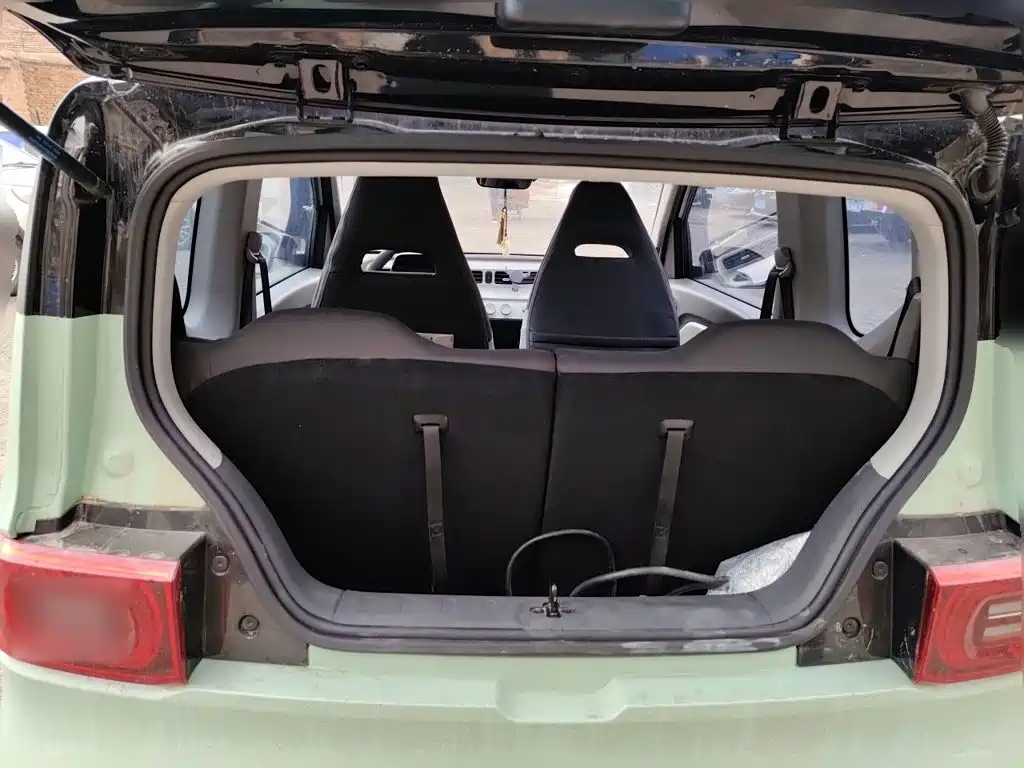 Wuling MINIEV — миниатюра 10