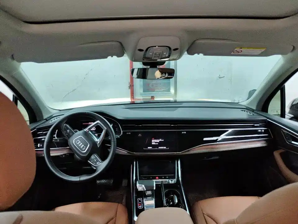 Audi Q7 — миниатюра 5