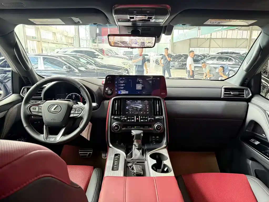 Lexus LX 2026 600