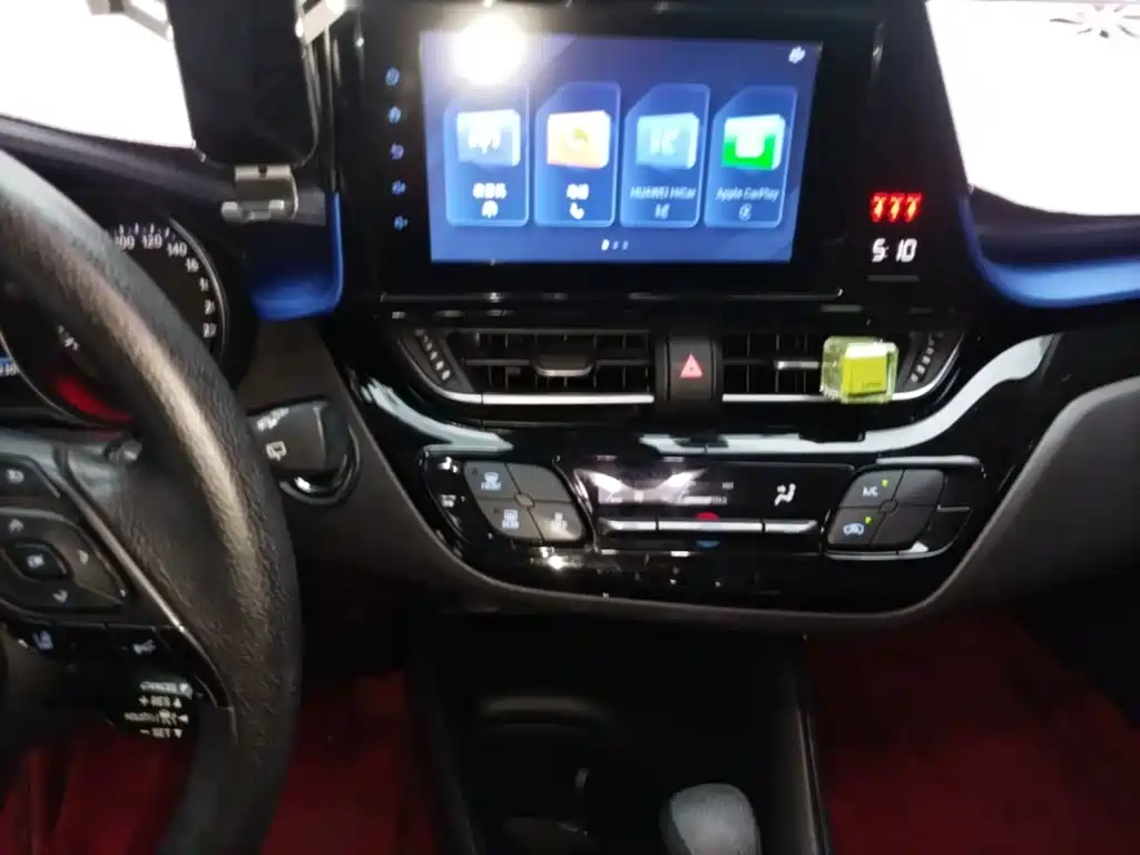 Toyota C-HR — миниатюра 13